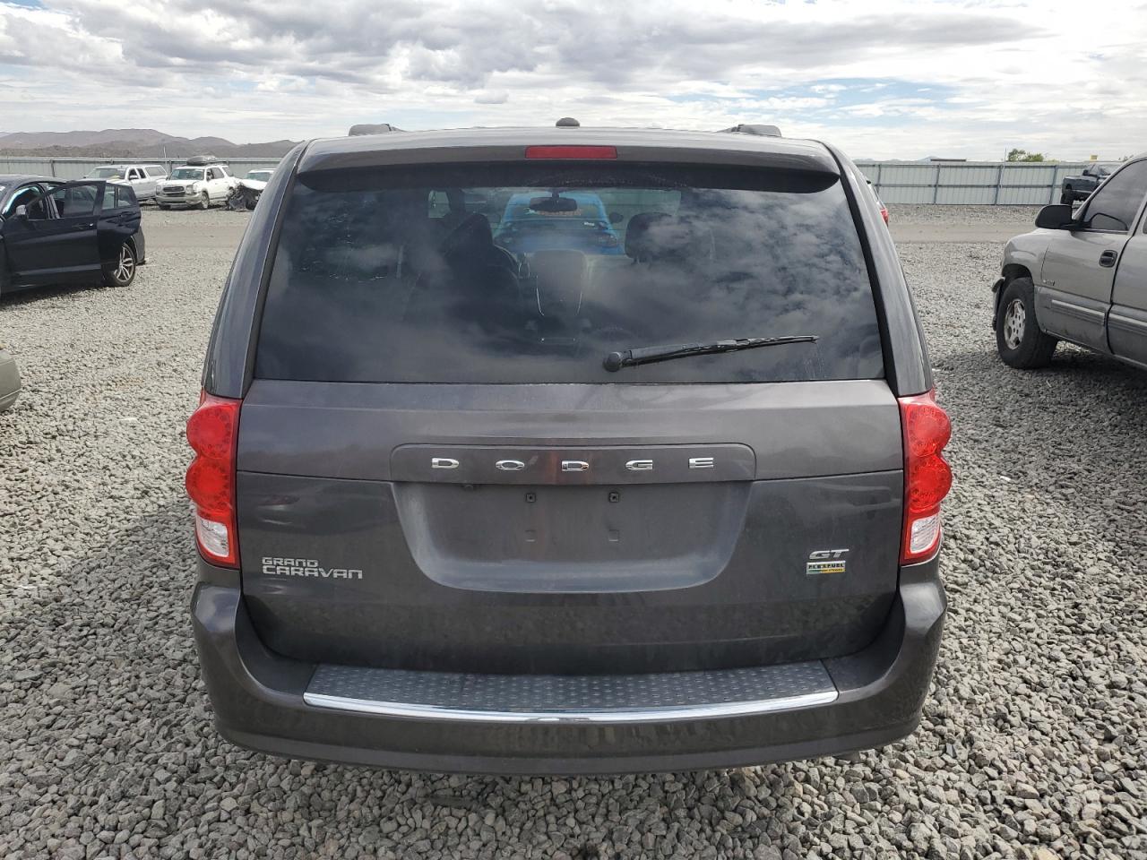 2018 Dodge Grand Caravan Gt - Image 6