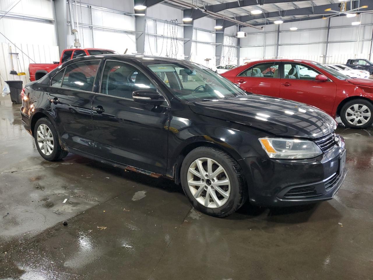 2011 Volkswagen Jetta Se - Image 4