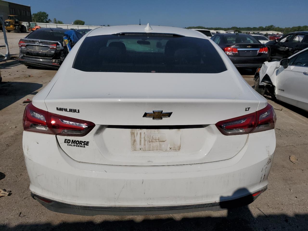 2022 Chevrolet Malibu Lt - Фото 6