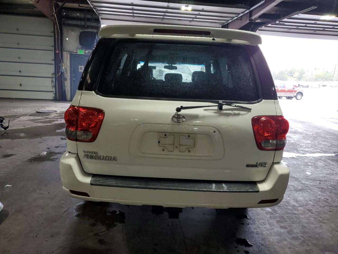 2006 Toyota Sequoia Limited - Image 6