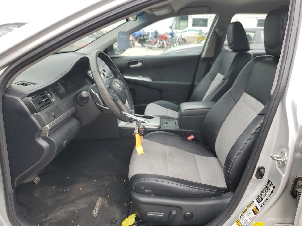 2012 Toyota Camry Base - Фото 7
