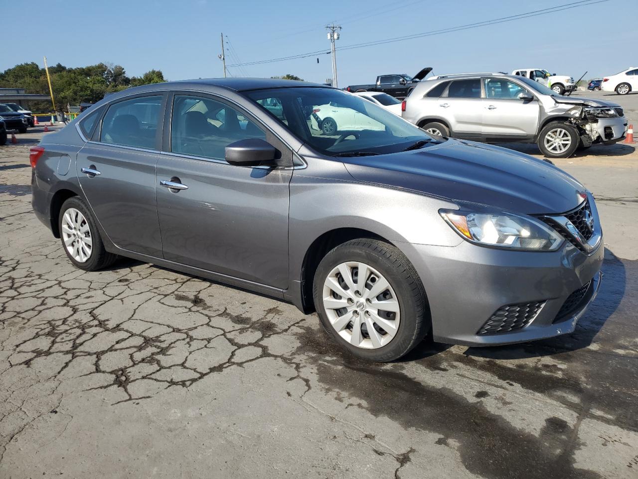 2016 Nissan Sentra S - Фото 4