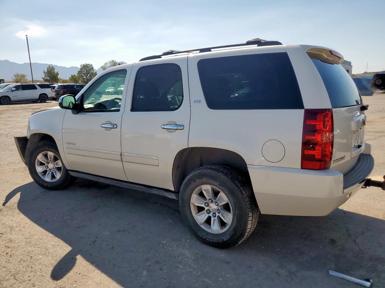 2010 Chevrolet Tahoe C1500 Ltz - Фото 2