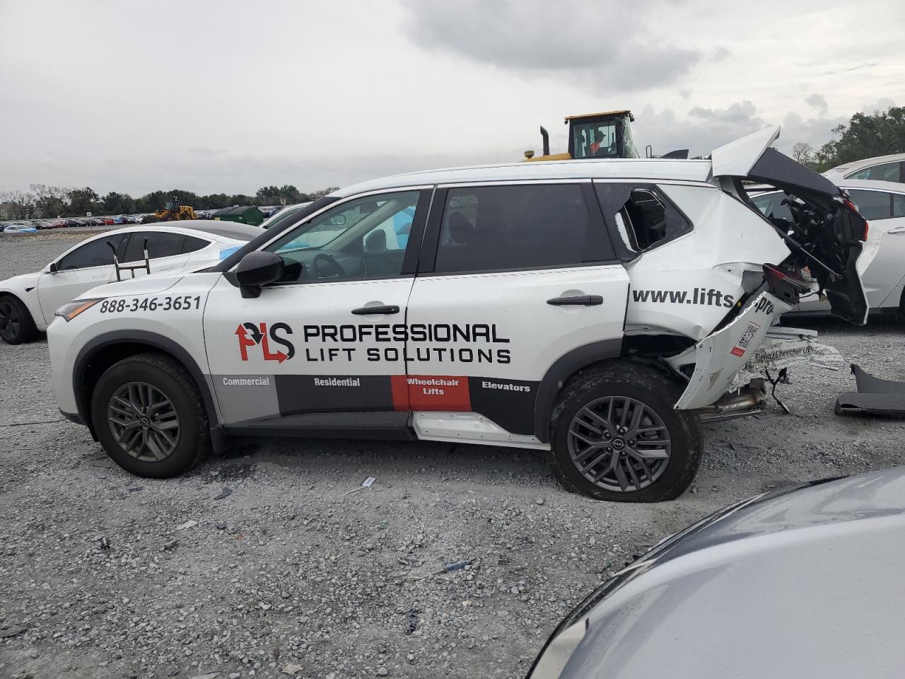 2025 Nissan Rogue S - Image 2