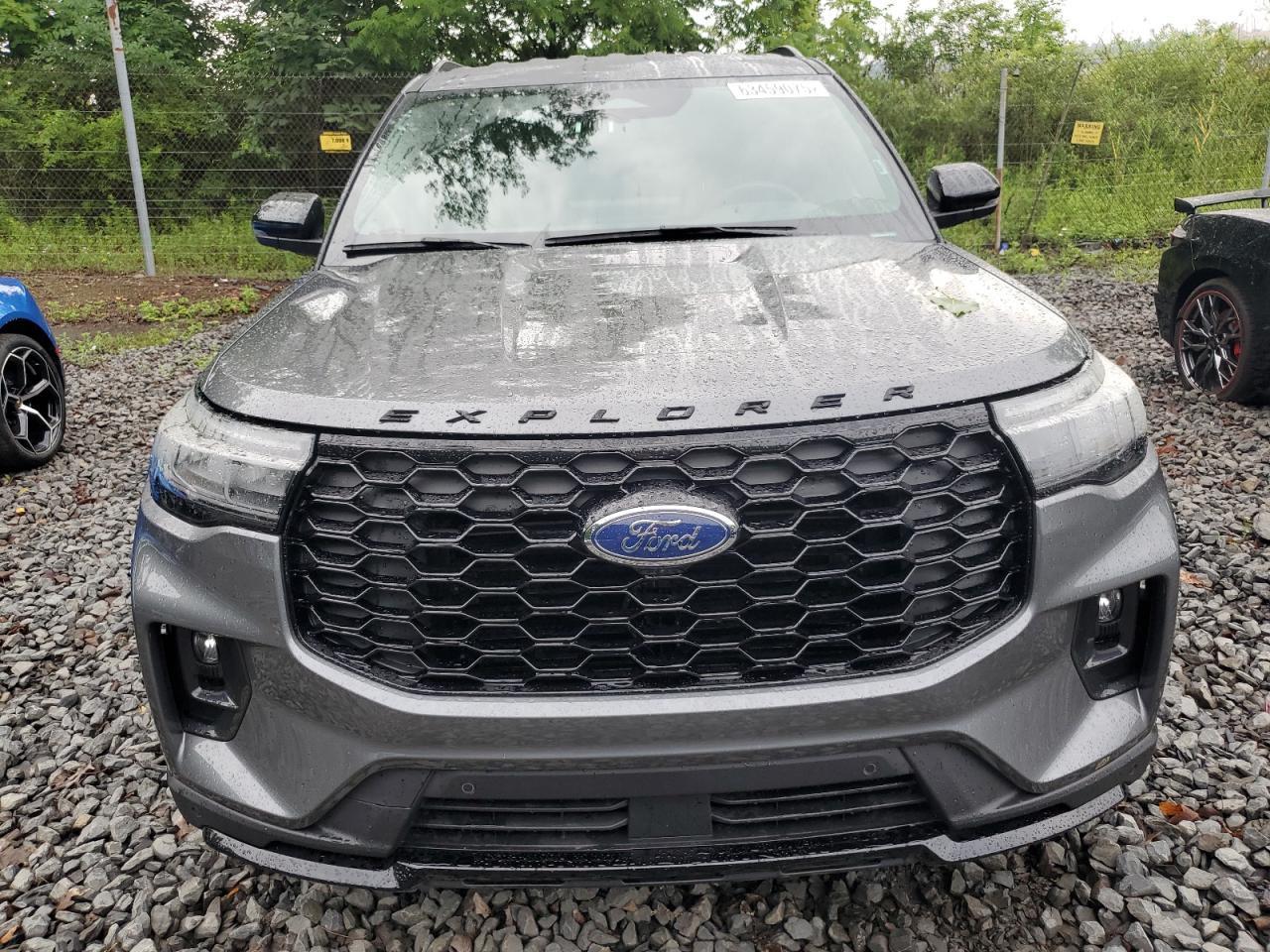 2025 Ford Explorer St-Line - Фото 5