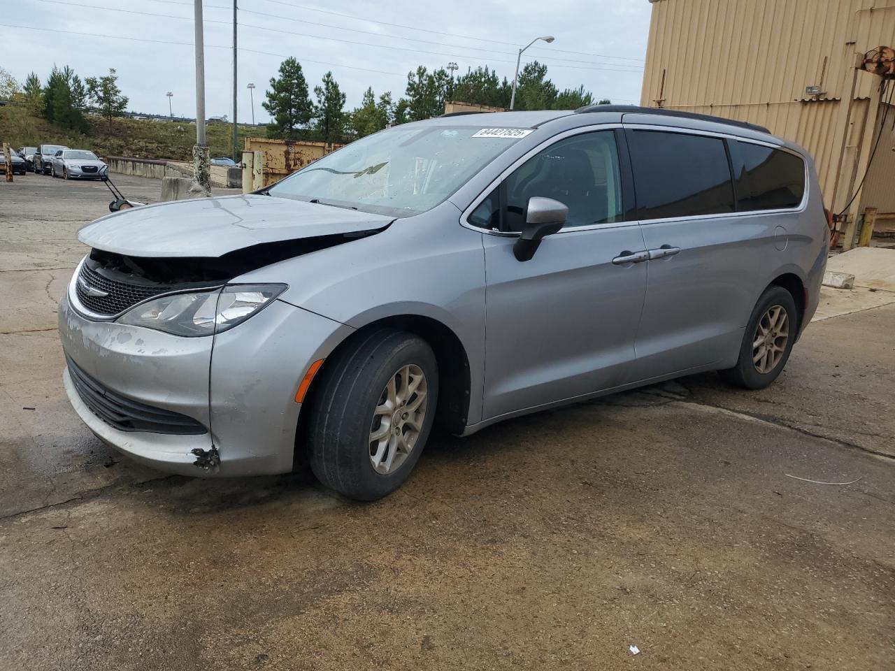 2020 Chrysler Voyager Lxi