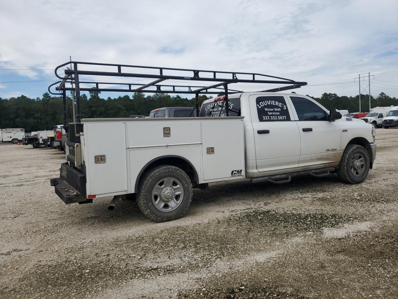 2022 Ram 2500 Tradesman - Image 3