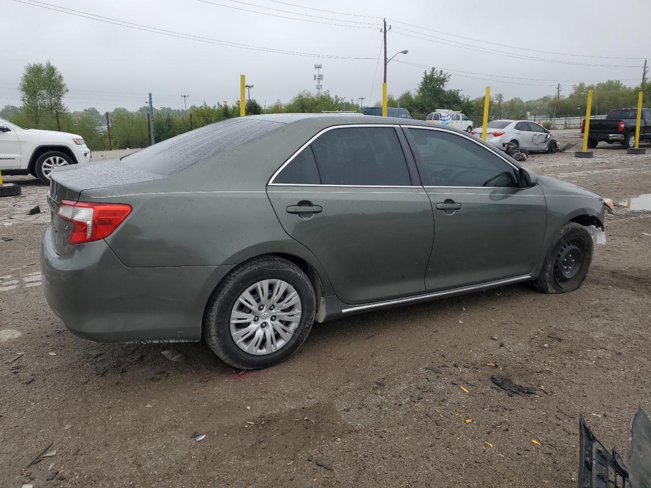 2014 Toyota Camry L - Фото 3