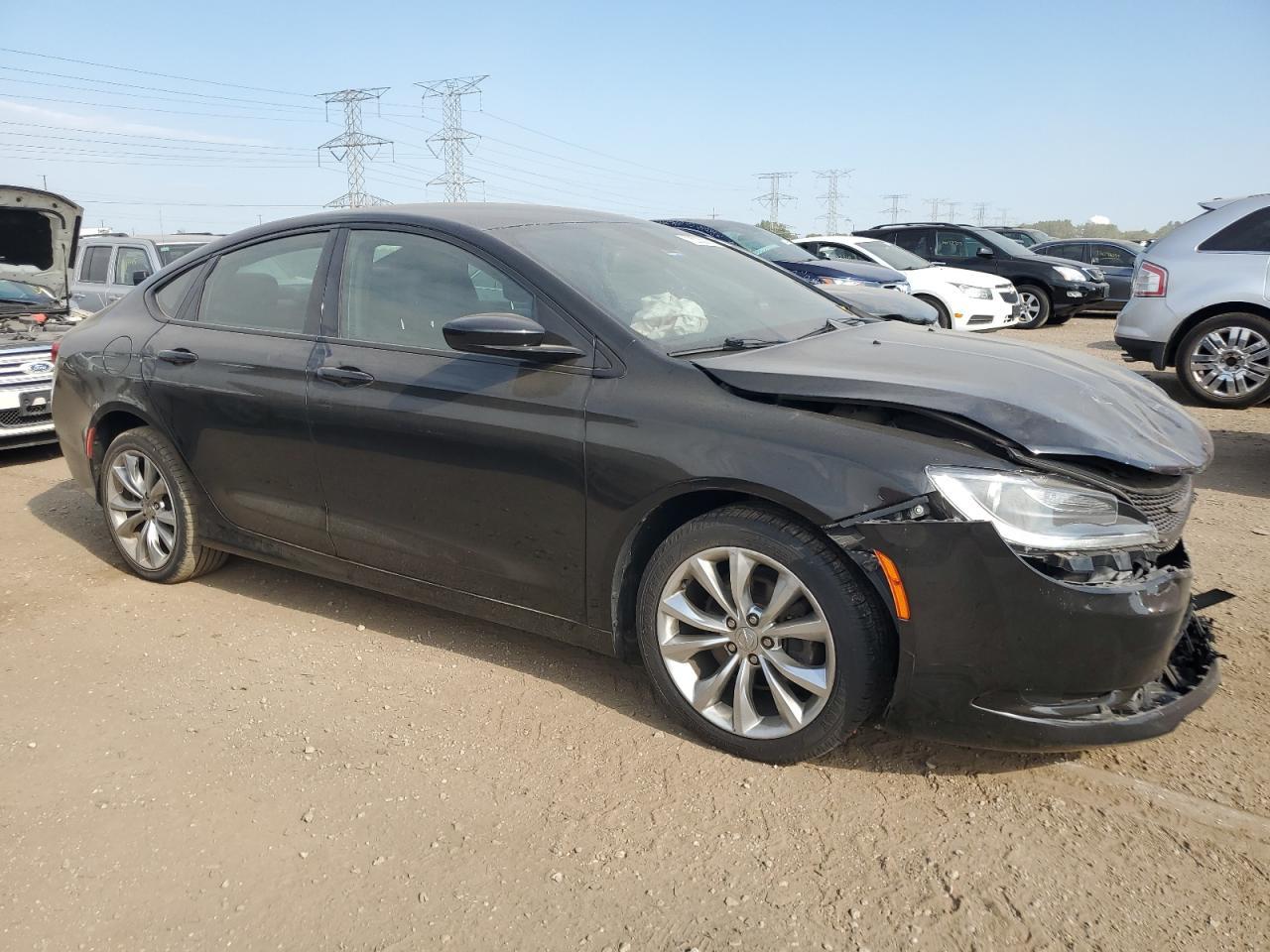 2015 Chrysler 200 S - Image 4