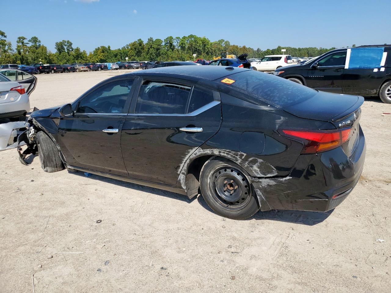 2019 Nissan Altima S - Image 2