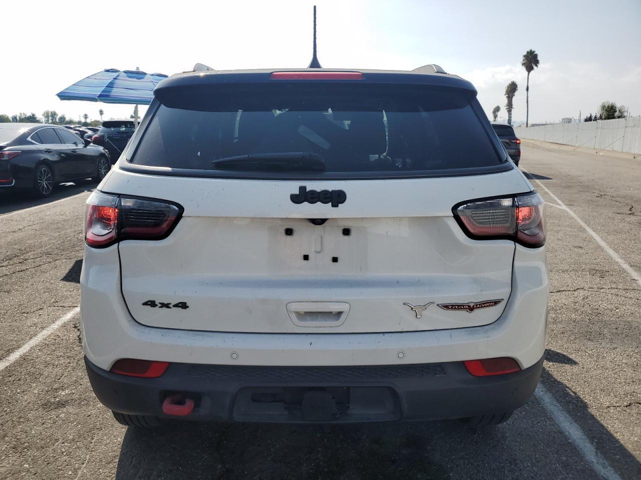 2019 Jeep Compass Trailhawk - Image 6