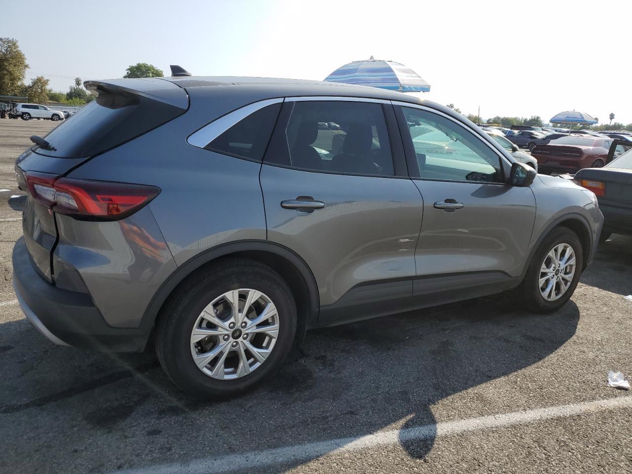 2024 Ford Escape Active - Фото 3