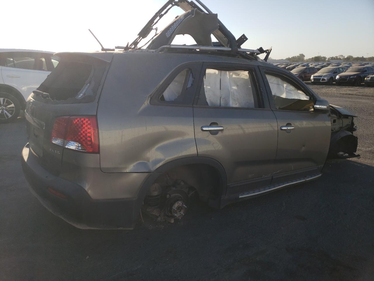 2012 Kia Sorento Ex - Image 3