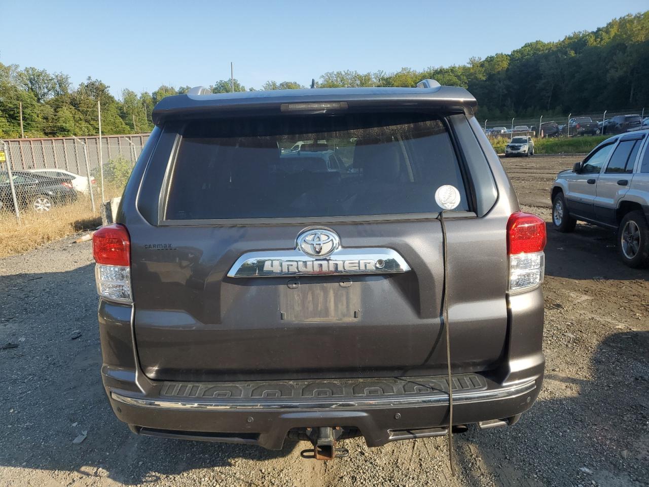 2013 Toyota 4Runner Sr5 - Image 6