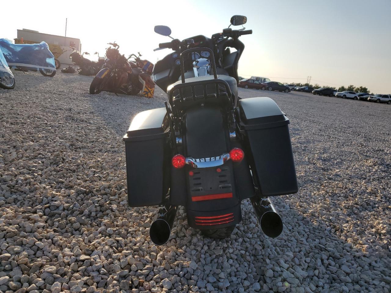 2013 Harley-Davidson Fltrx Road Glide Custom - Фото 4