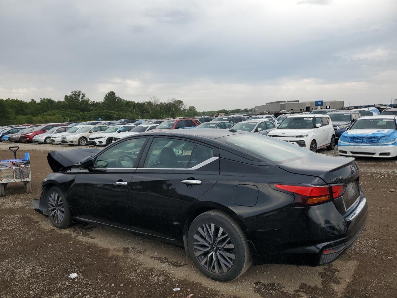 2023 Nissan Altima Sv - Фото 2