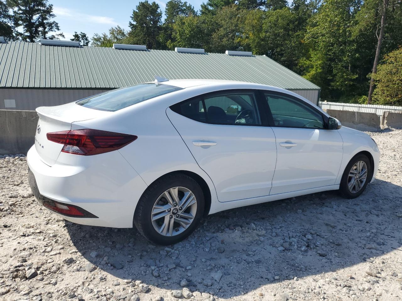 2020 Hyundai Elantra Sel - Image 3