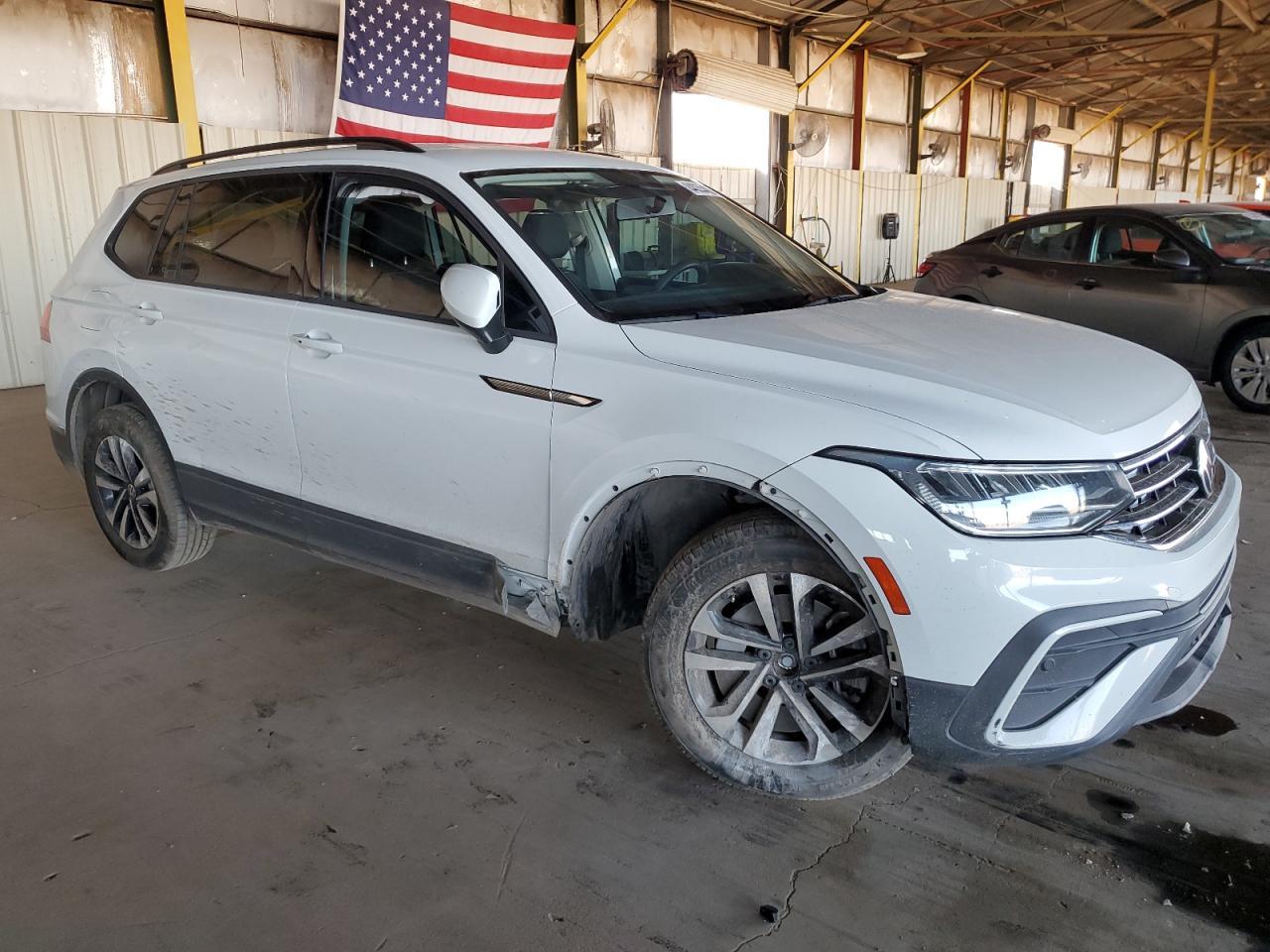 2022 Volkswagen Tiguan S - Image 4