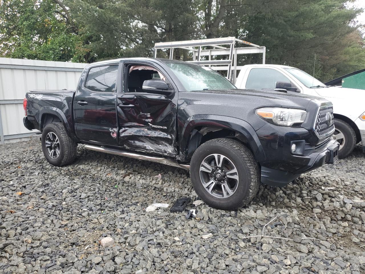 2019 Toyota Tacoma Double Cab - Фото 4