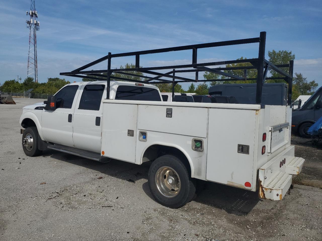 2011 Ford F350 Super Duty - Image 2