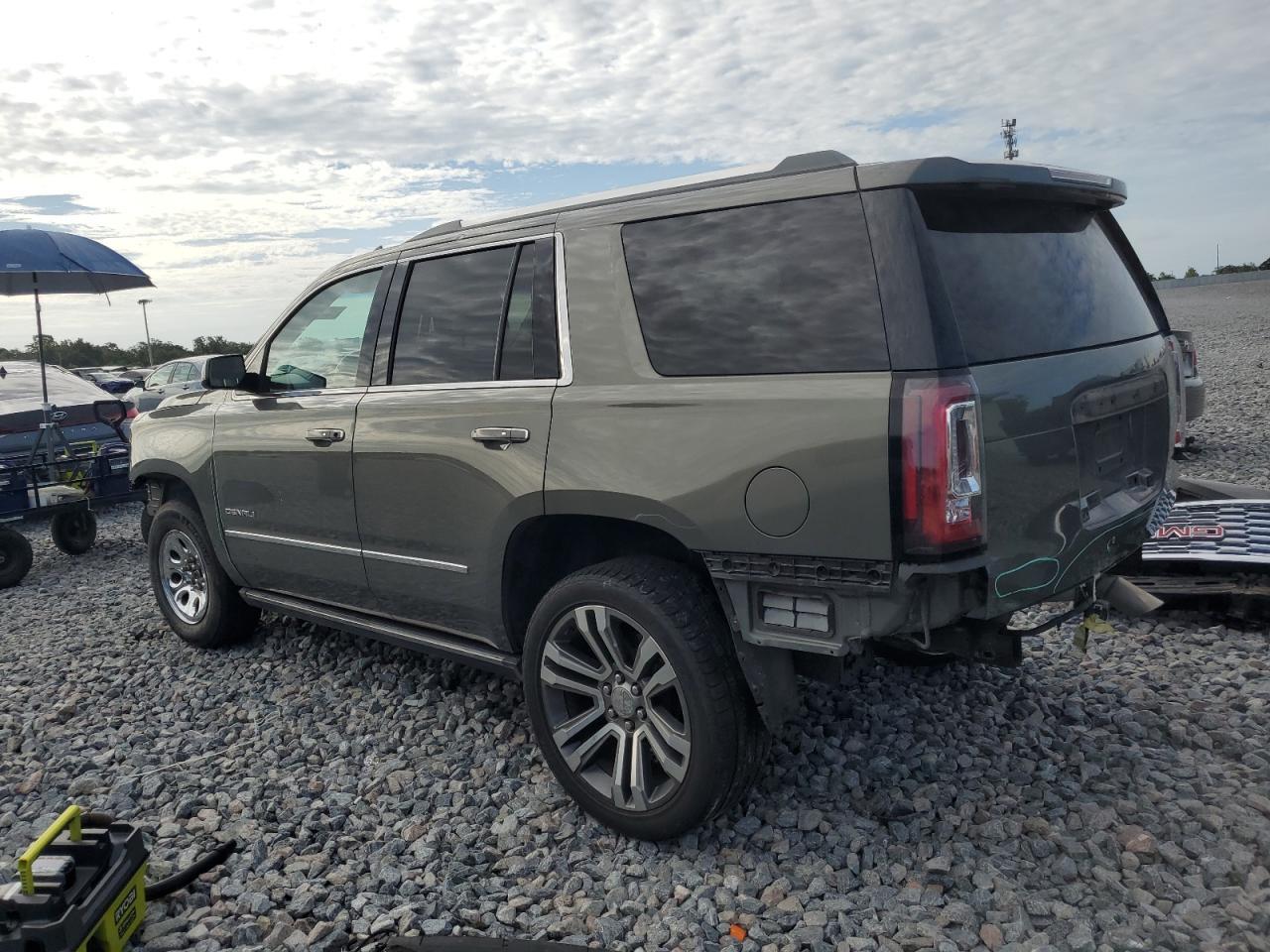 2018 GMC Yukon Denali - Image 2