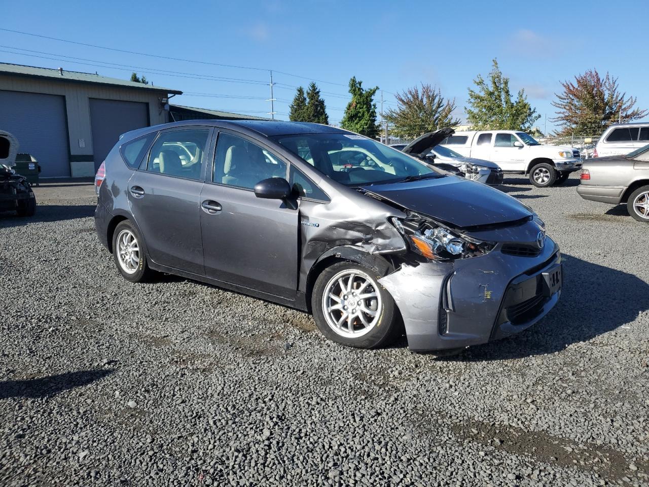 2015 Toyota Prius V - Фото 4