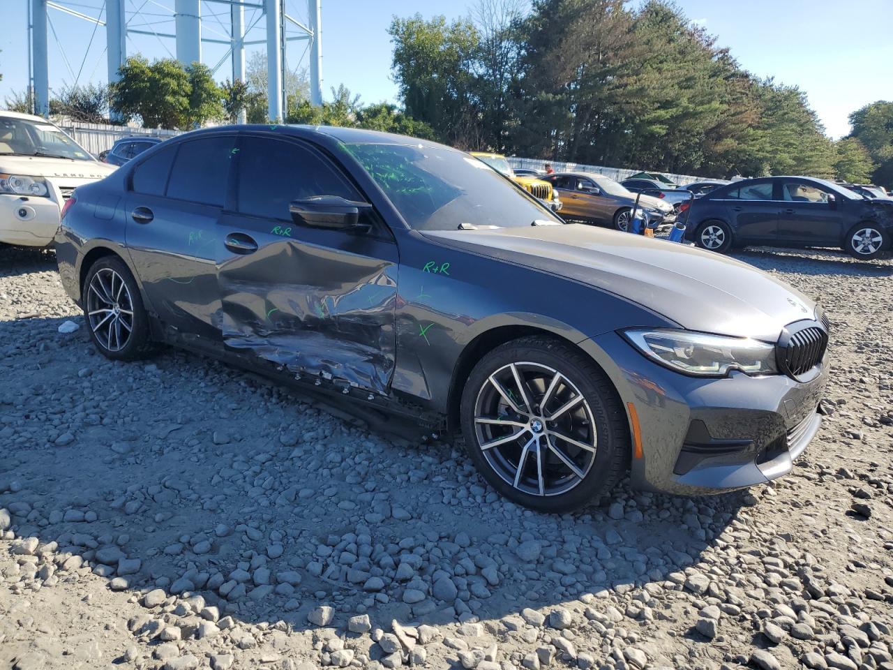 2021 BMW 330Xi - Image 4