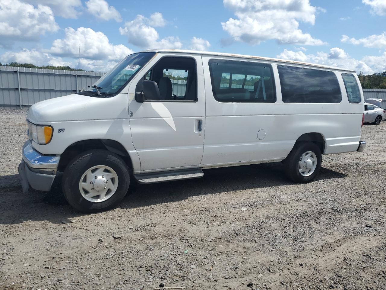 1999 Ford Econoline E350 Super Duty Wagon