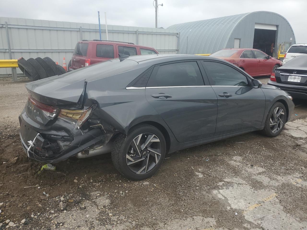 2024 Hyundai Elantra Sel - Фото 3