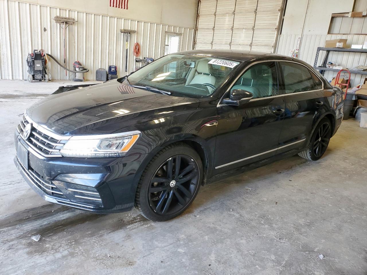 2017 Volkswagen Passat R-Line