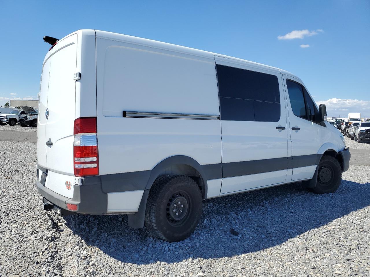 2018 Mercedes-Benz Sprinter 2500 - Фото 3