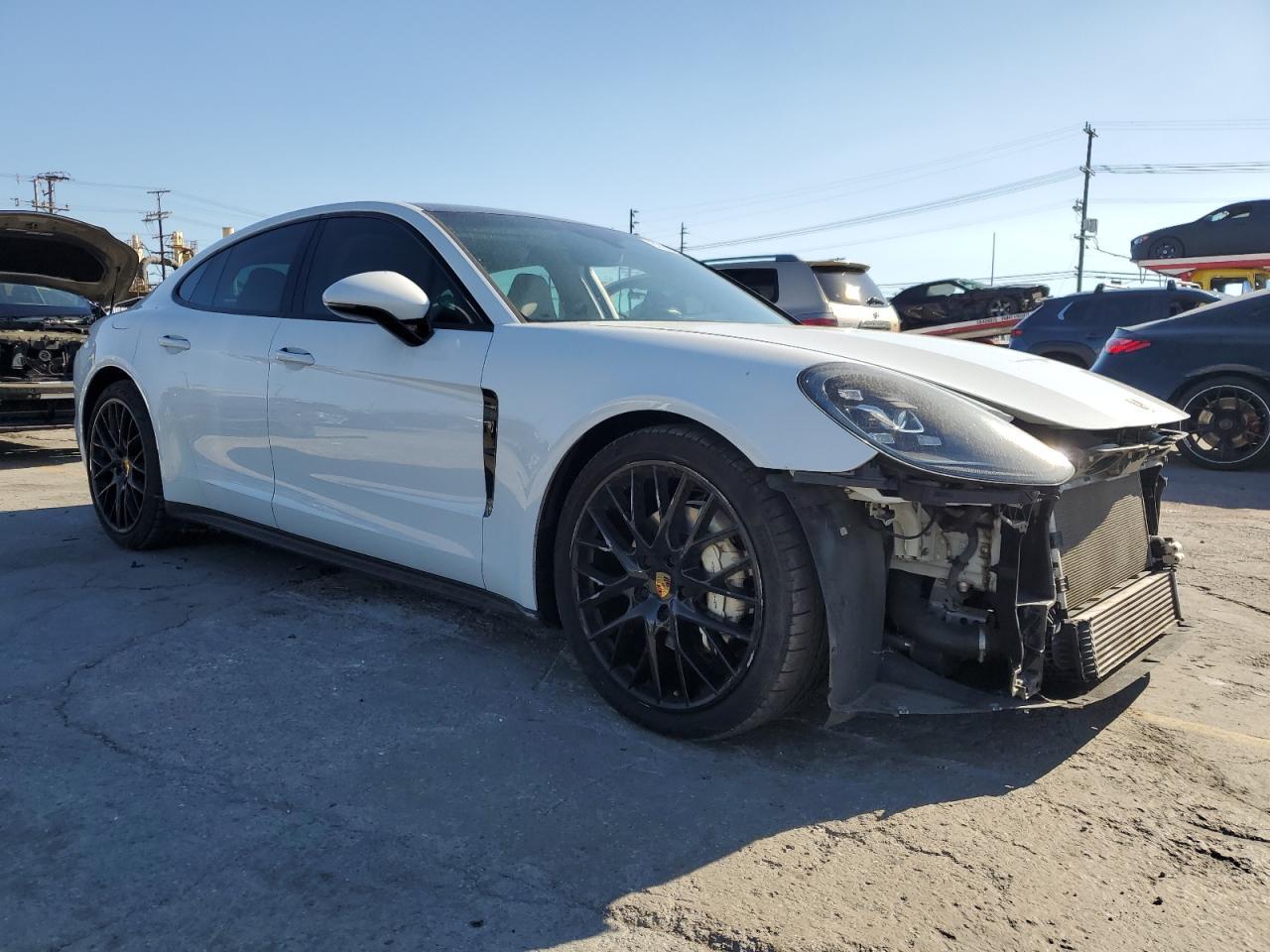 2018 Porsche Panamera 4 - Фото 4