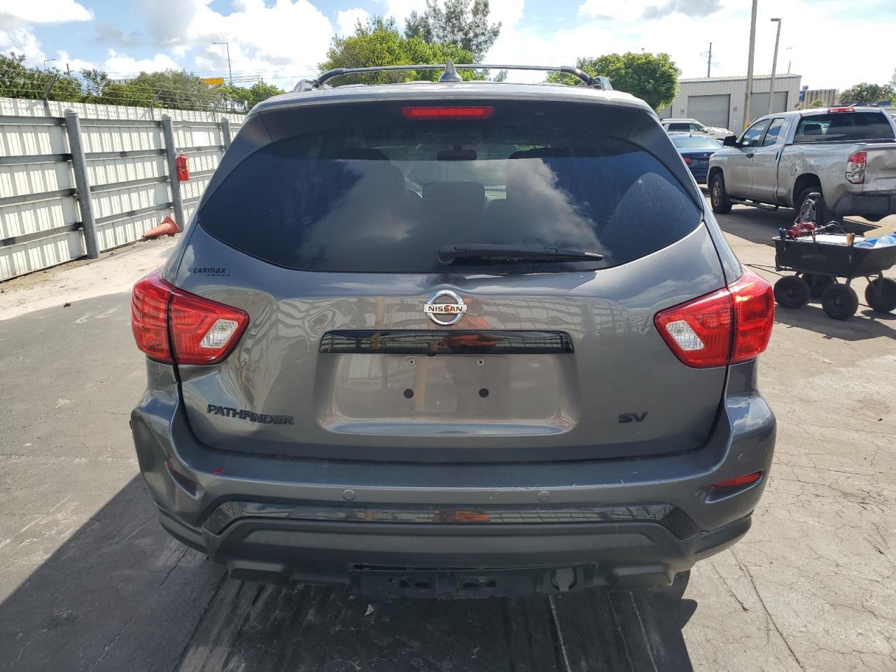 2019 Nissan Pathfinder S - Фото 6