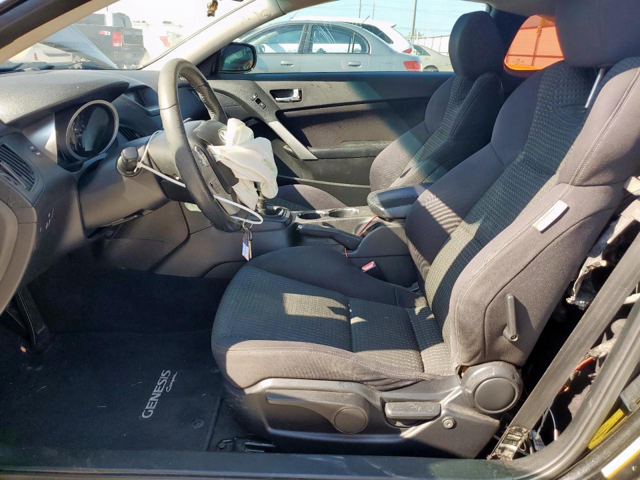 2010 Hyundai Genesis Coupe 2.0T - Фото 7