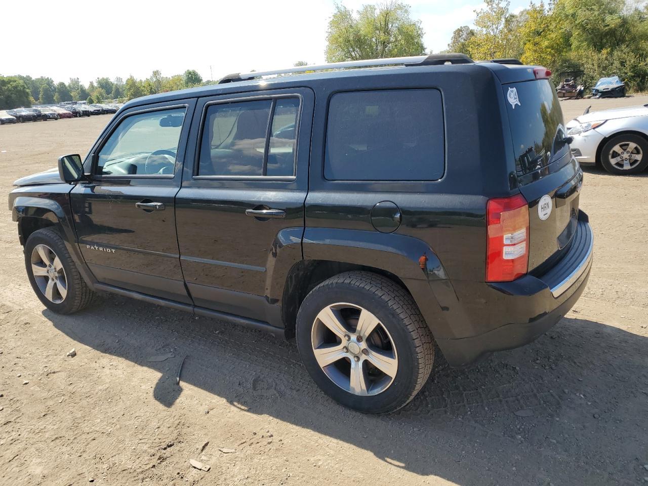 2017 Jeep Patriot Latitude - Фото 2