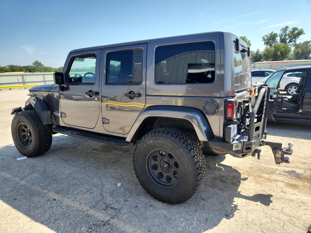 2014 Jeep Wrangler Unlimited Rubicon - Фото 2