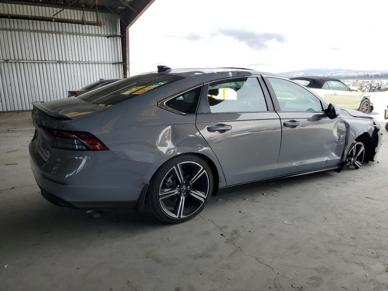 2025 Honda Accord Hybrid Sport - Фото 3