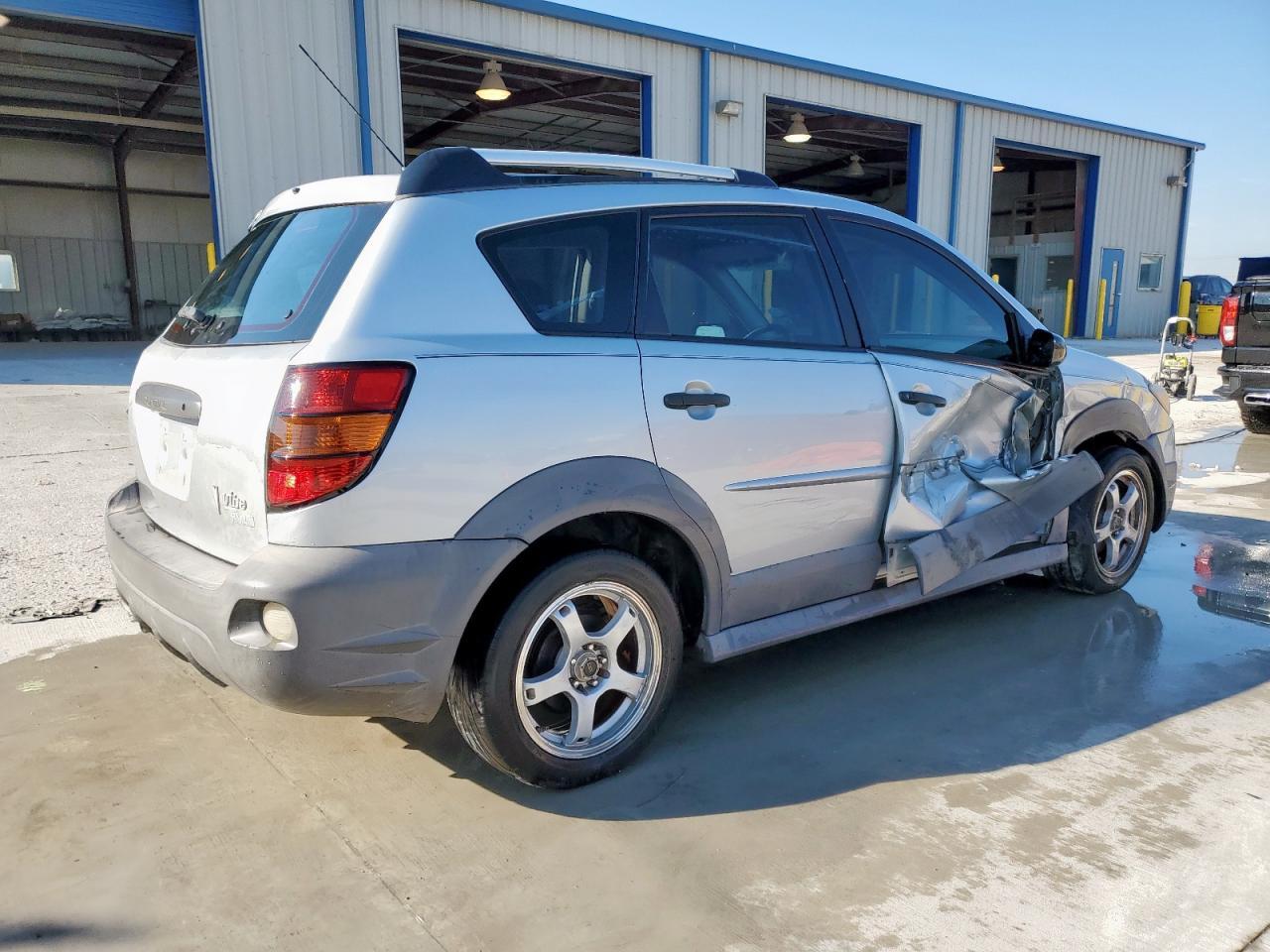 2008 Pontiac Vibe - Фото 3