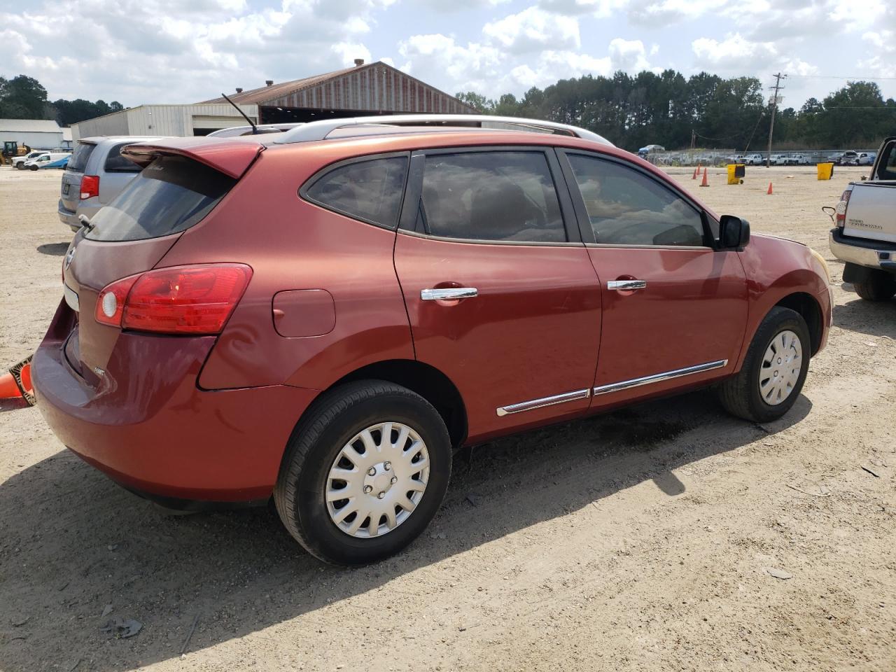 2015 Nissan Rogue Select S - Image 3