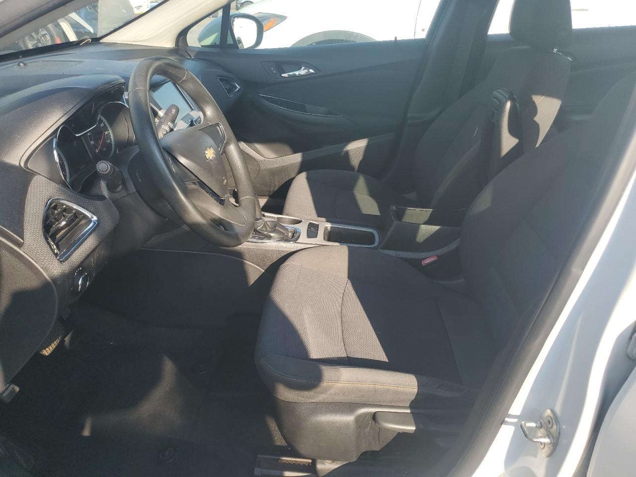 2017 Chevrolet Cruze Ls - Image 7