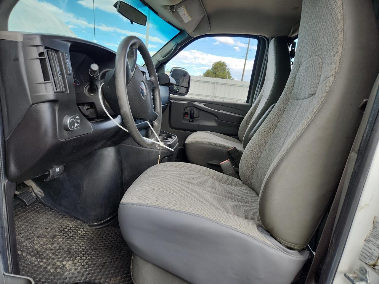 2012 GMC Savana G2500 - Фото 7