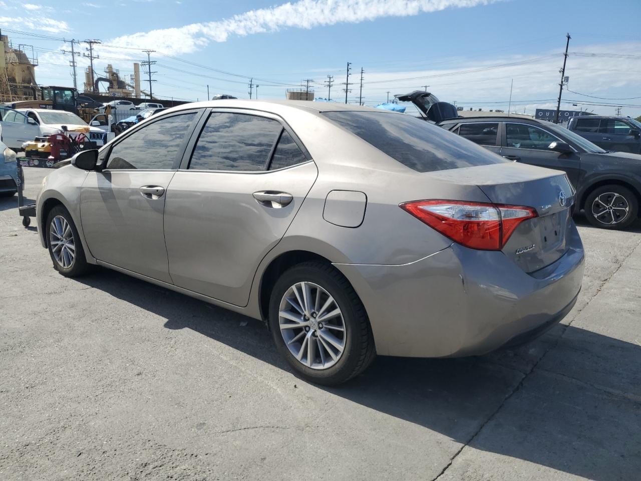 2014 Toyota Corolla L - Фото 2