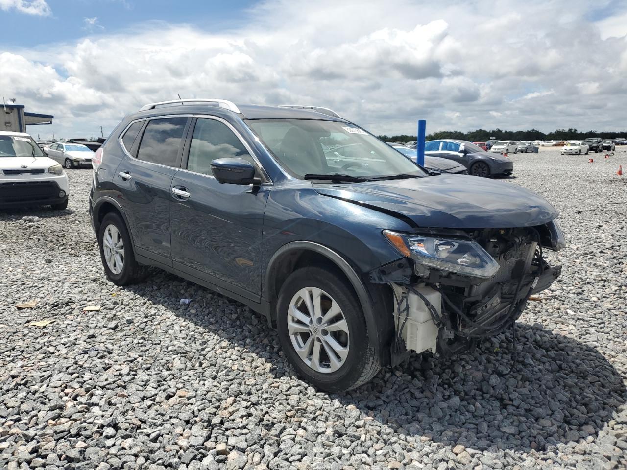 2016 Nissan Rogue S - Фото 4