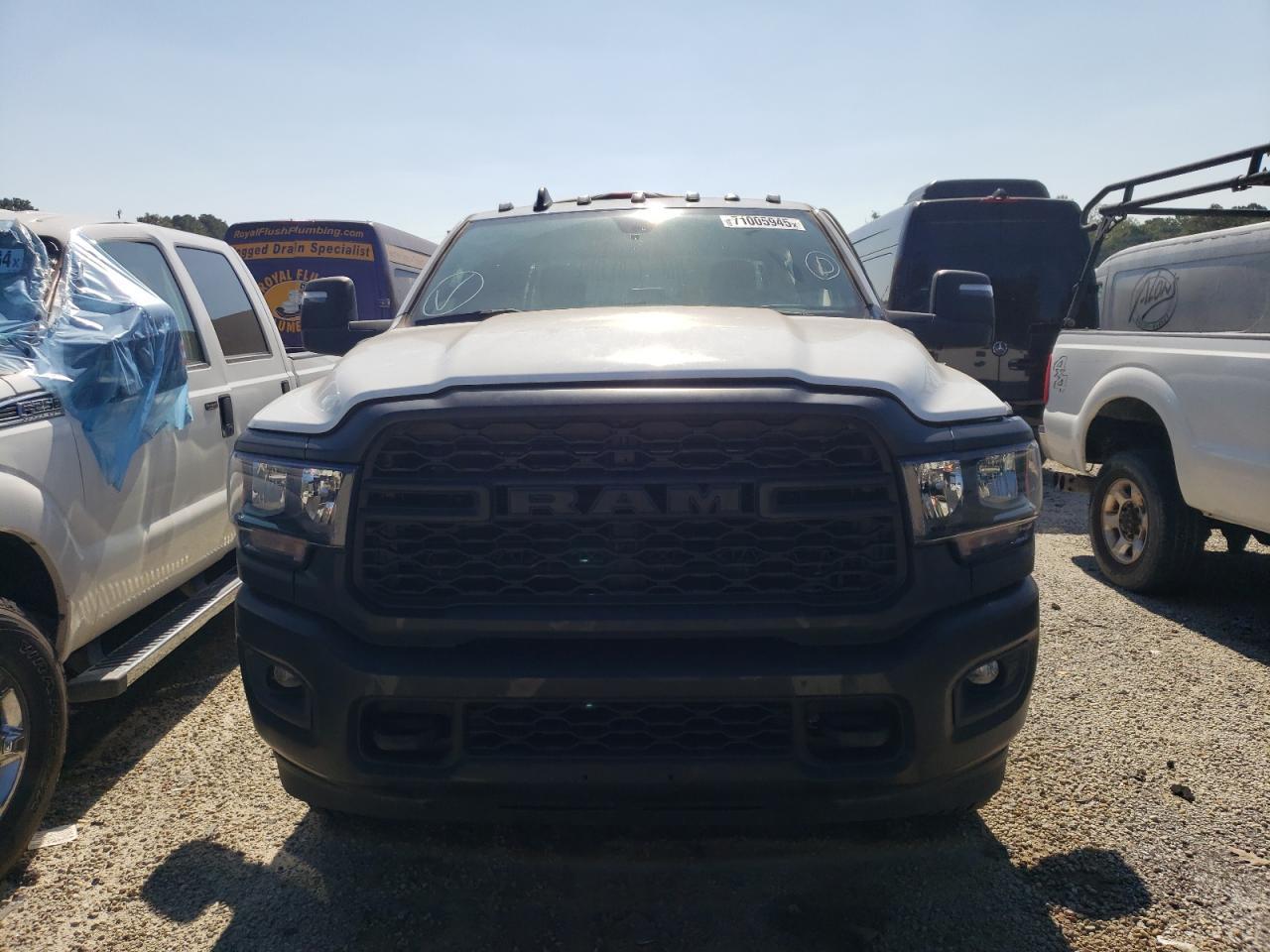 2023 Ram 3500 Tradesman - Фото 5