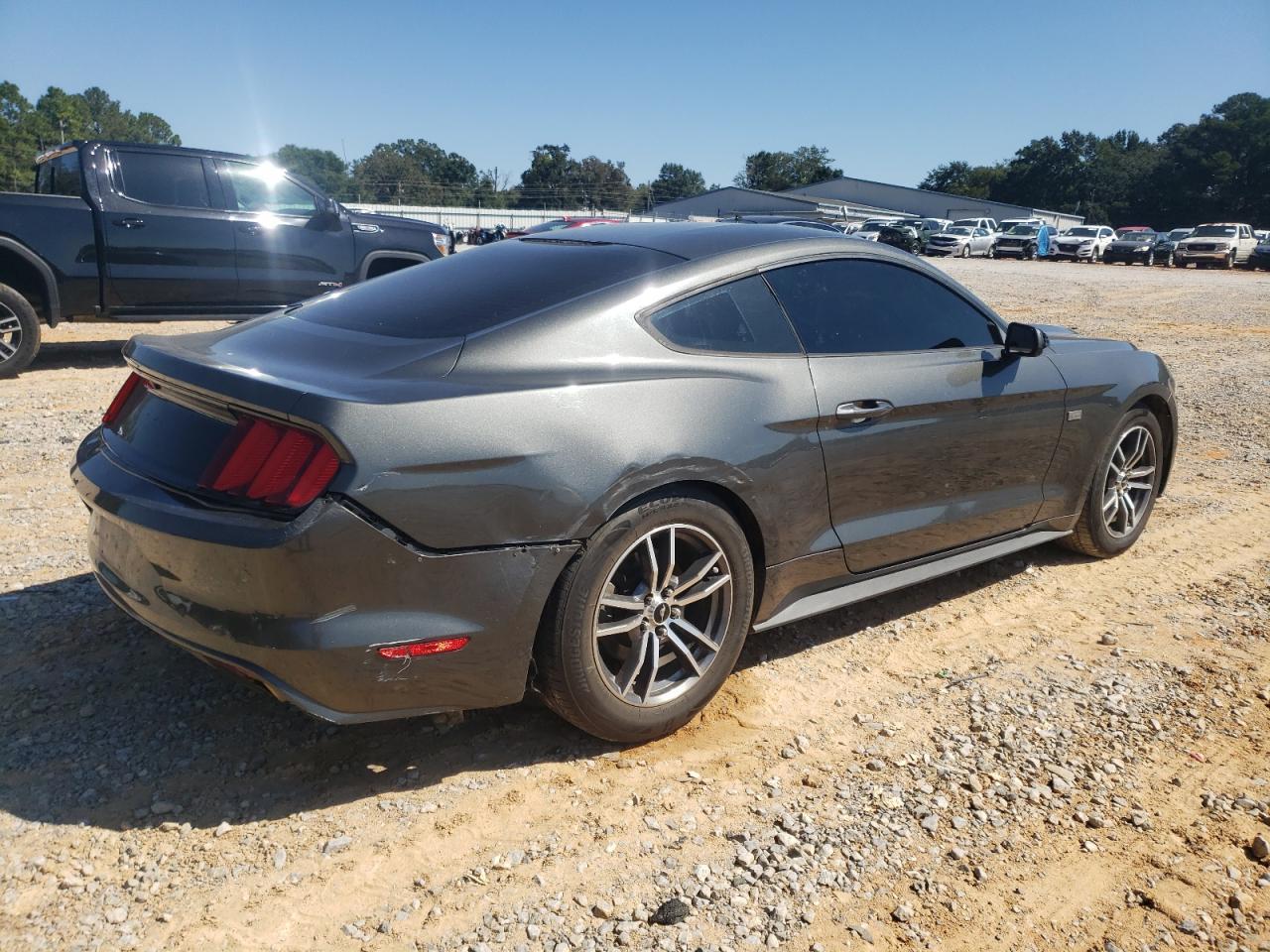 2015 Ford Mustang - Фото 3