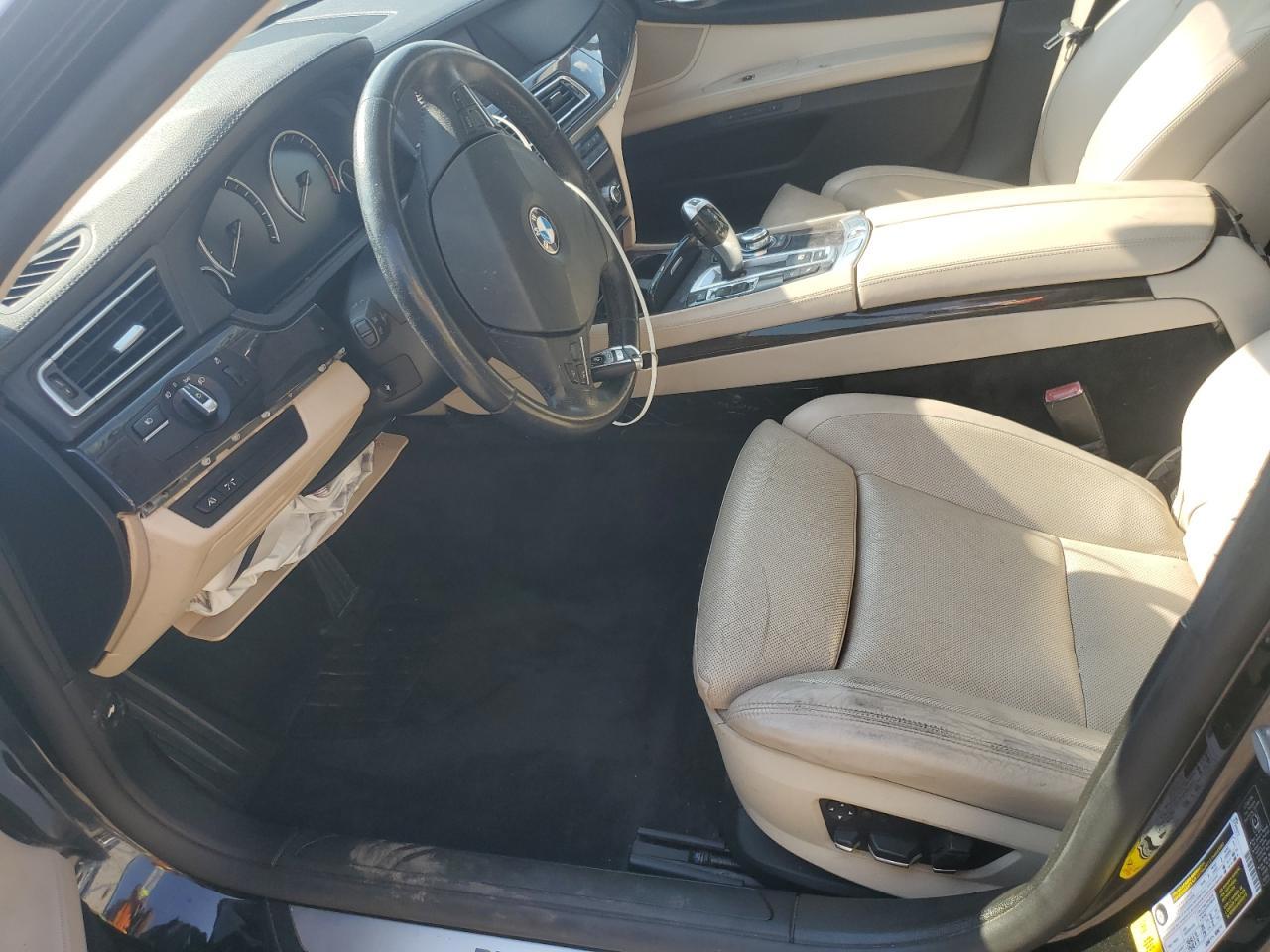 2011 BMW 750 Li - Image 7