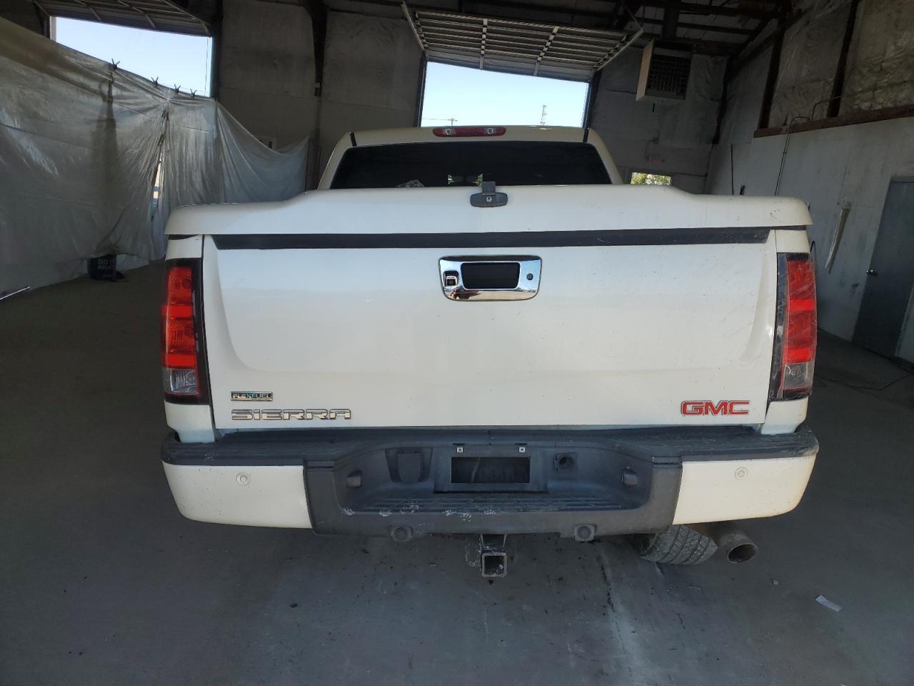 2012 GMC Sierra K1500 Denali - Image 6