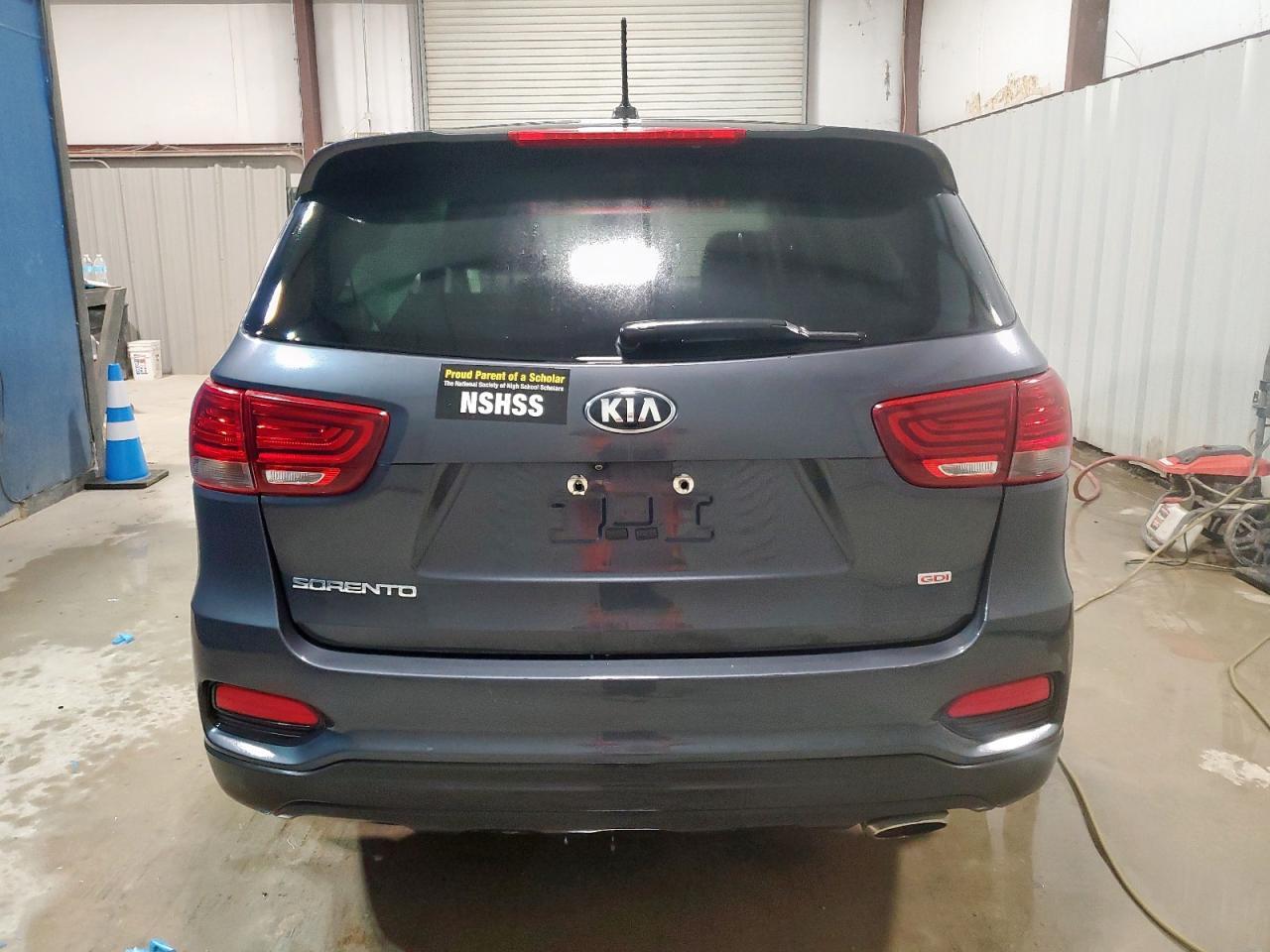 2019 Kia Sorento L - Image 6