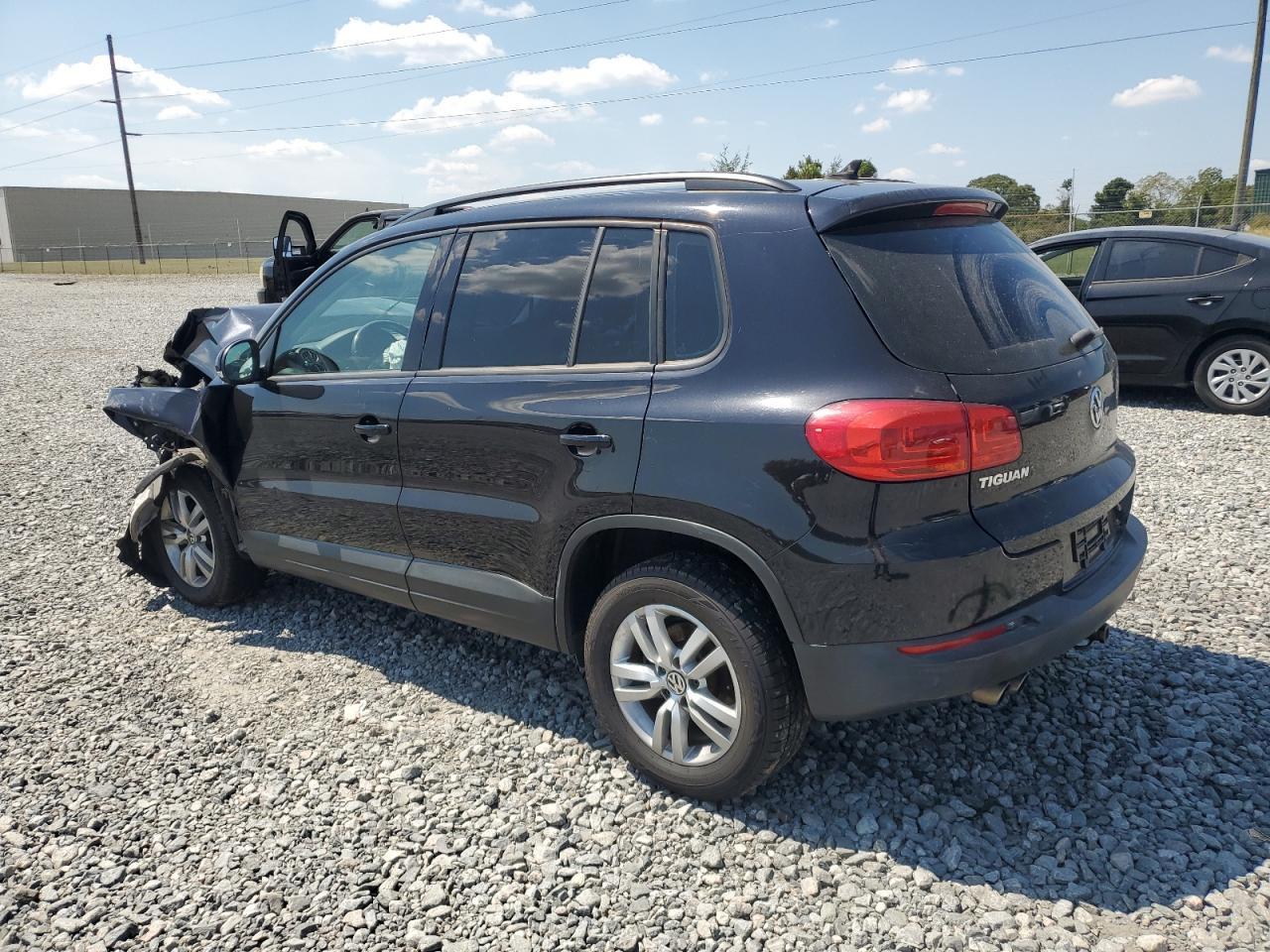 2017 Volkswagen Tiguan S - Image 2