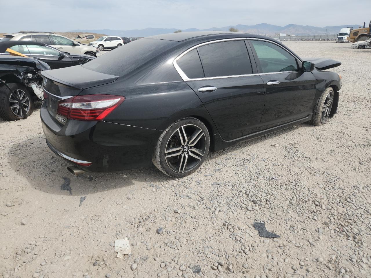 2017 Honda Accord Sport Special Edition - Фото 3